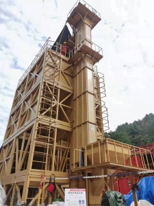 重慶提升（shēng）機安裝現場