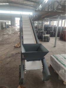 皮帶（dài）輸送機（jī）